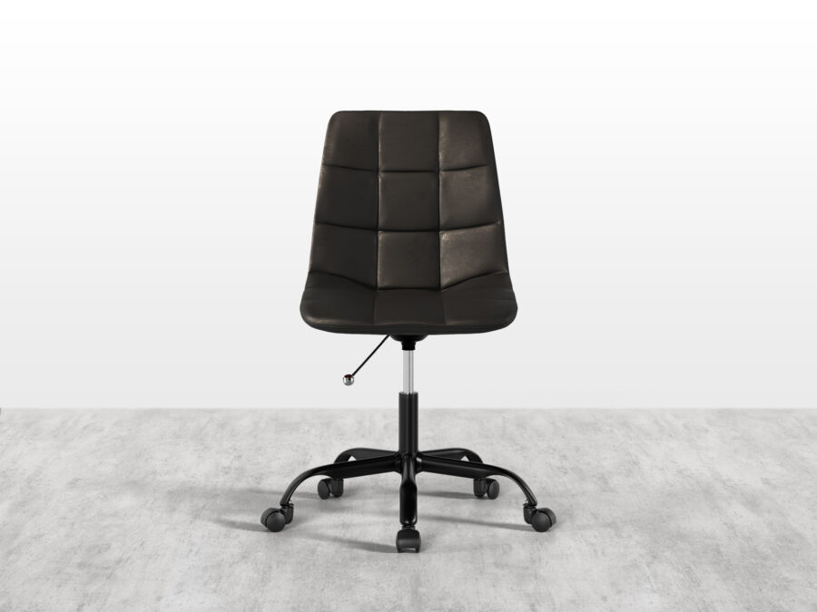 wolfgang-office-chair-black_seat-black_base-wheels-front.jpg